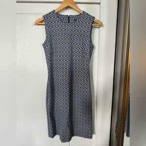 J.McLaughlin dress! Pretty good condition no stains whatsoever!!!Size XS